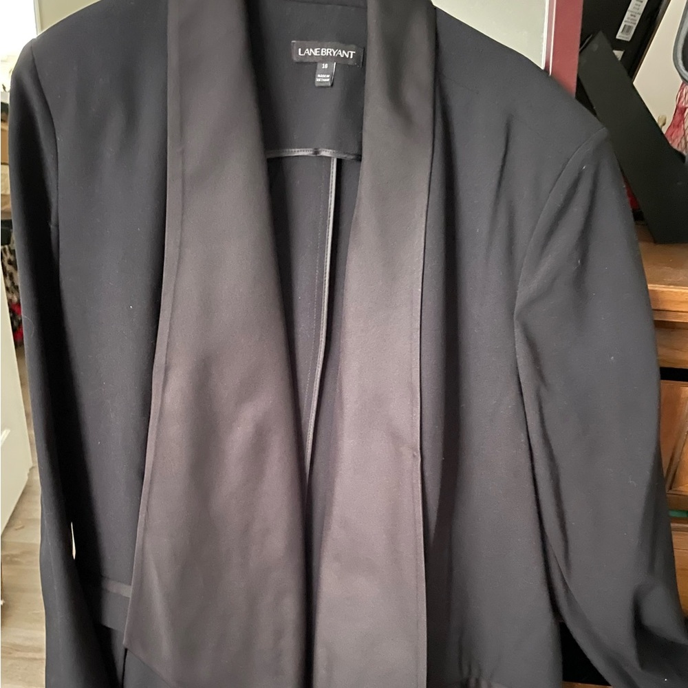 Black open front draped Blazer